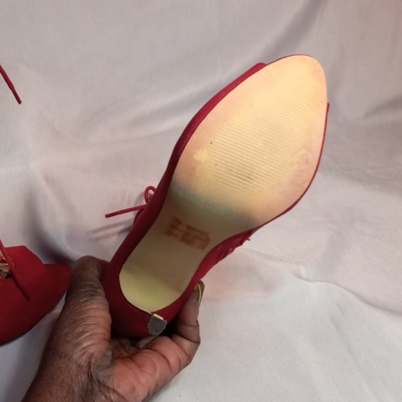 2 Lips Too Booties - Picture 4 of 5